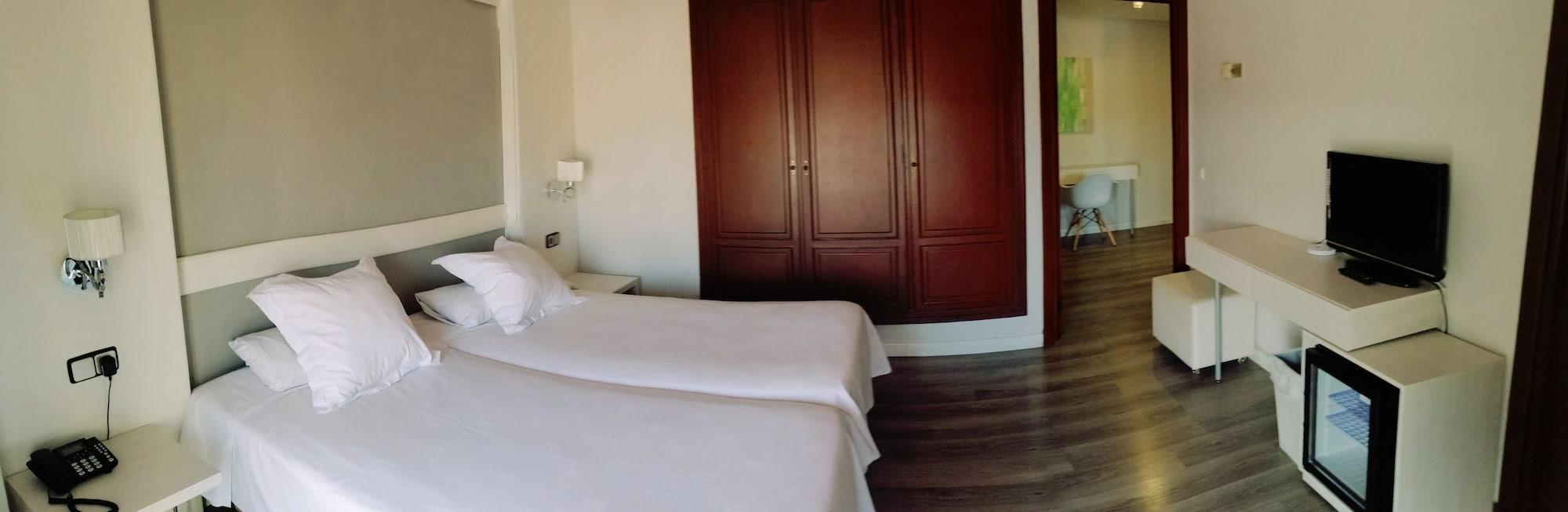 Mir Octavio Hotell Algeciras Exteriör bild