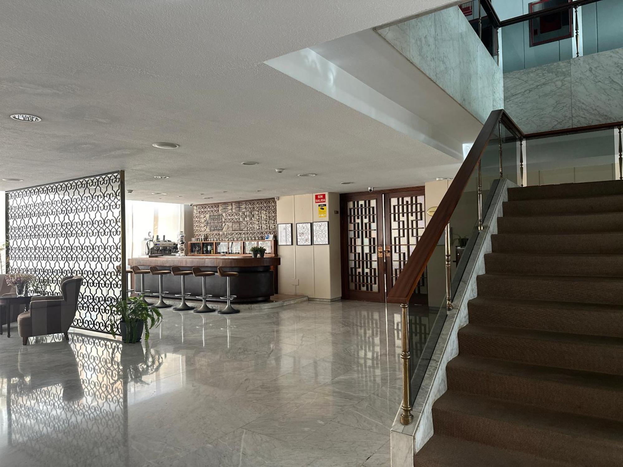 Mir Octavio Hotell Algeciras Exteriör bild
