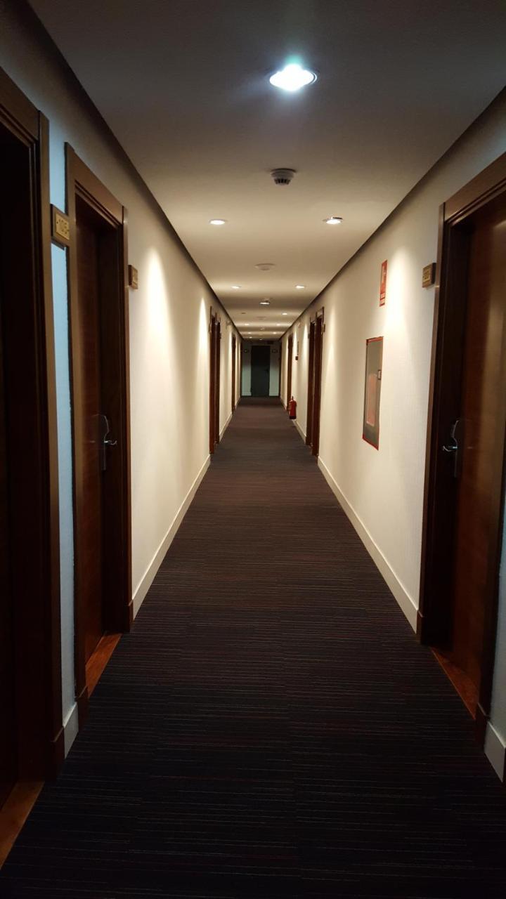 Mir Octavio Hotell Algeciras Exteriör bild